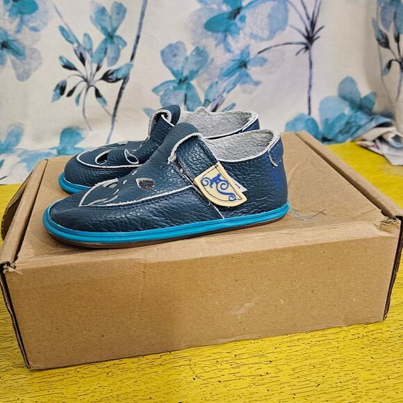 Magical Shoes Children's Barefoot Shoes Coco Blue EU 26 US Kid 10 NEW NEVER WORN - Picture 2 of 6